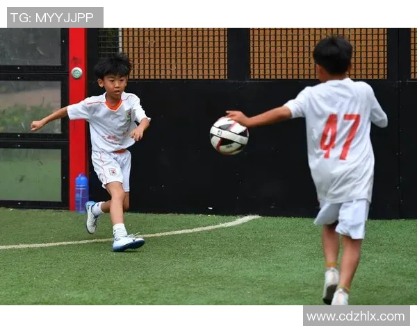 足球谢彬彬的成长之路与梦想追逐的精彩故事